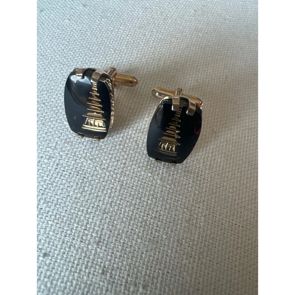 Vintage Swank Pagoda Cufflinks - Eiffel Tower